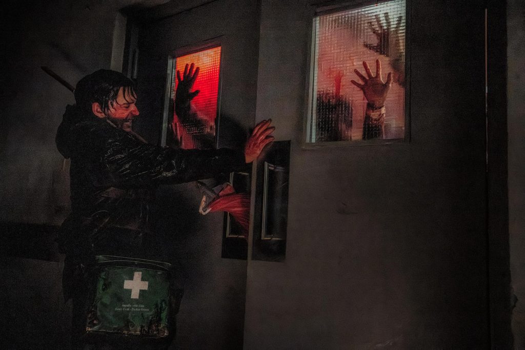 Review Resident Evil: Dari Game ke Layar Lewat Cara Cregger